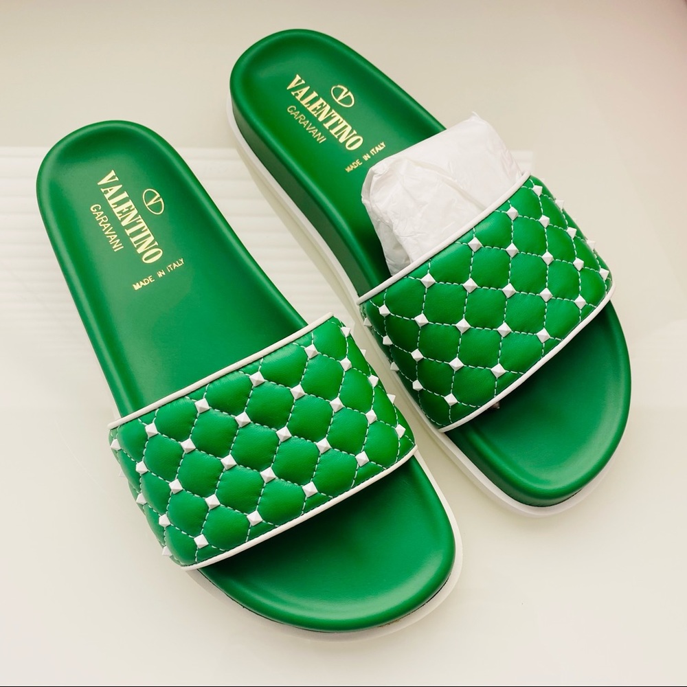 Valentino Garavani Rockstud Quilted Green Leather Sandals SZ 6 - Picture 1 of 10
